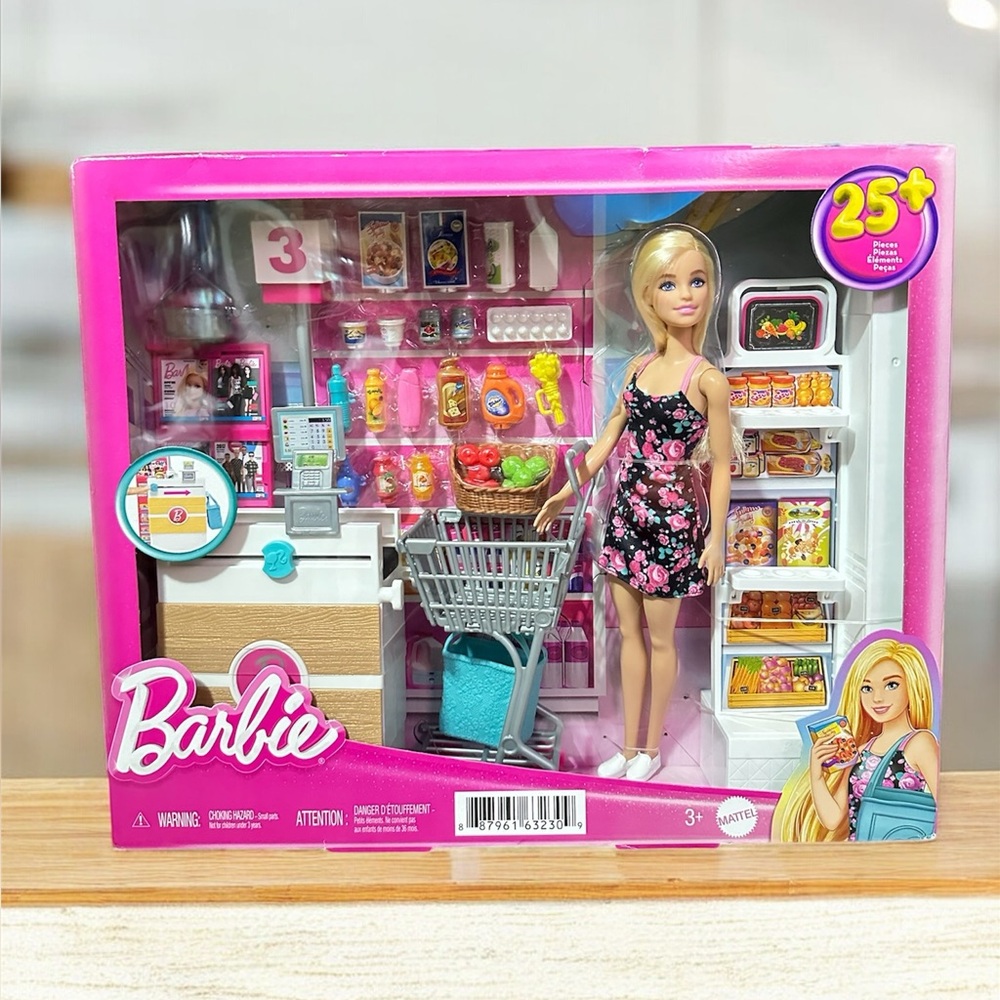 Barbie Doll and Supermarket Playset with 25 Grocery Store and Food-Themed NEW
